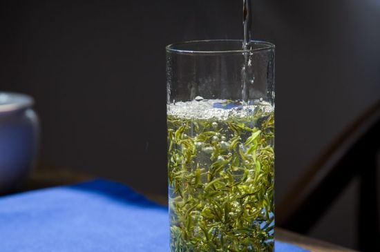 鳳凰三點(diǎn)頭泡茶手法是怎么樣，鳳凰三點(diǎn)頭口訣和寓意