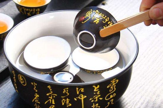 茶的三個(gè)禮儀，茶的禮儀小知識(shí)