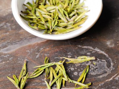 白茶品質(zhì)如何區(qū)分，白茶的優(yōu)劣質(zhì)量辨別方法