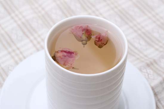 怎么判斷玫瑰花茶好不好，玫瑰花茶怎么樣鑒別