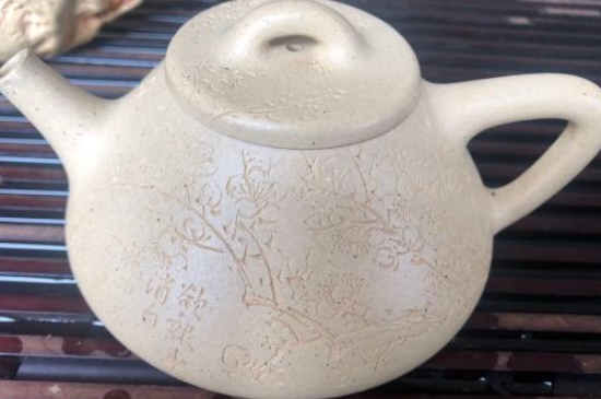 新買的紫砂壺為什么會(huì)裂，真的紫砂壺是不是很容易開裂？