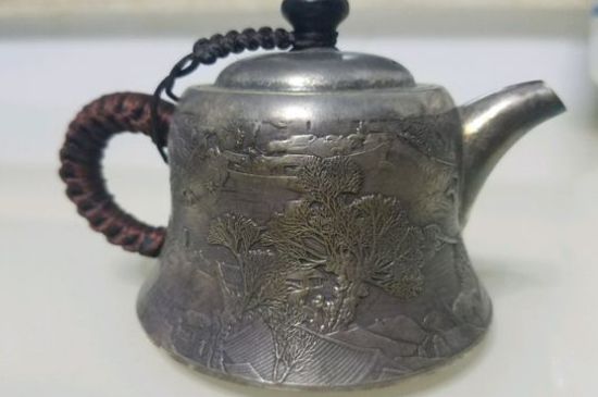 銀壺泡茶后為什么會變黑，銀壺內(nèi)膽發(fā)黑怎么辦