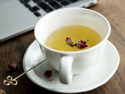 玫瑰花茶能豐胸嗎，天然豐胸花茶