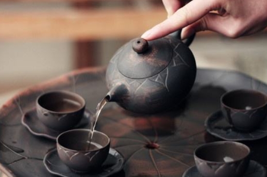 坭興陶主要泡什么茶，廣西坭興陶壺適合泡哪些茶？