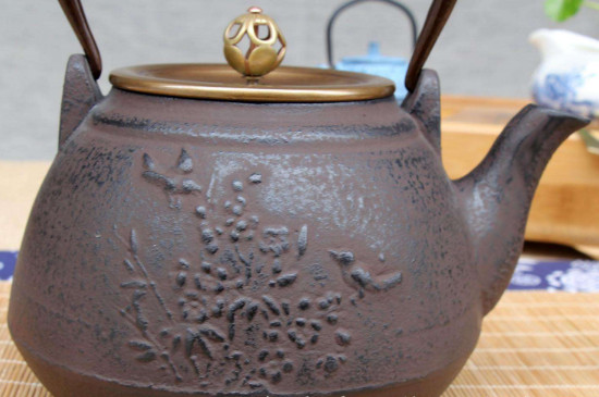 不要使用日本鐵壺?zé)毡捐F壺騙局