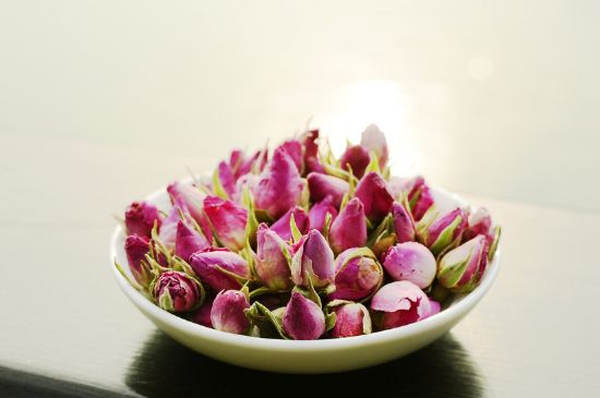 玫瑰花茶怎么泡不開，玫瑰花茶泡著不開花