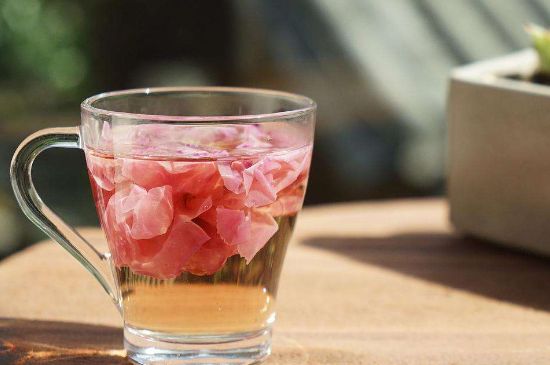 玫瑰花茶和什么搭配好，玫瑰花茶的搭配大全！