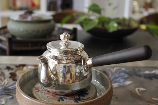 黑茶用什么壺煮最好，黑茶用什么煮效果好？