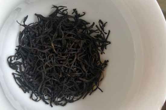 正山小種第一泡要倒掉嗎，正山小種能沖幾泡