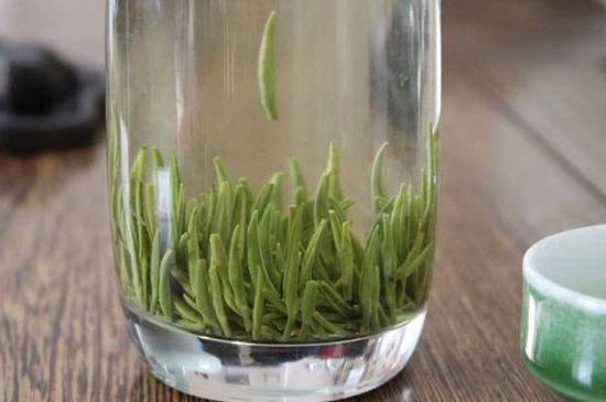 竹葉青和毛尖的區(qū)別，毛尖和竹葉青怎么分辨？