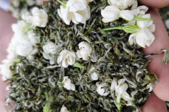 什么茶葉喝起來超級香，什么茶泡出來滿屋濃香?