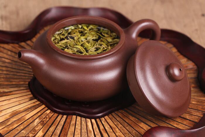 紫砂壺如何開壺，正確的<a href=http://www.huxthp.com/chaju/zisha/ target=_blank class=infotextkey>紫砂壺開壺</a>方法